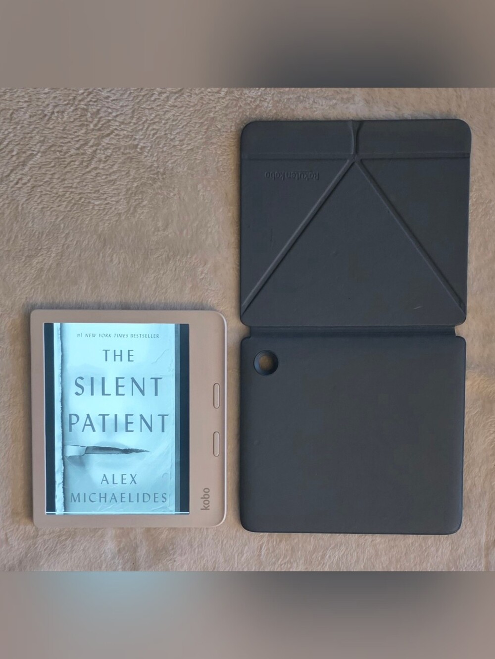 Kobo Libra 2 - 32GB eReader in White  Like New Condition